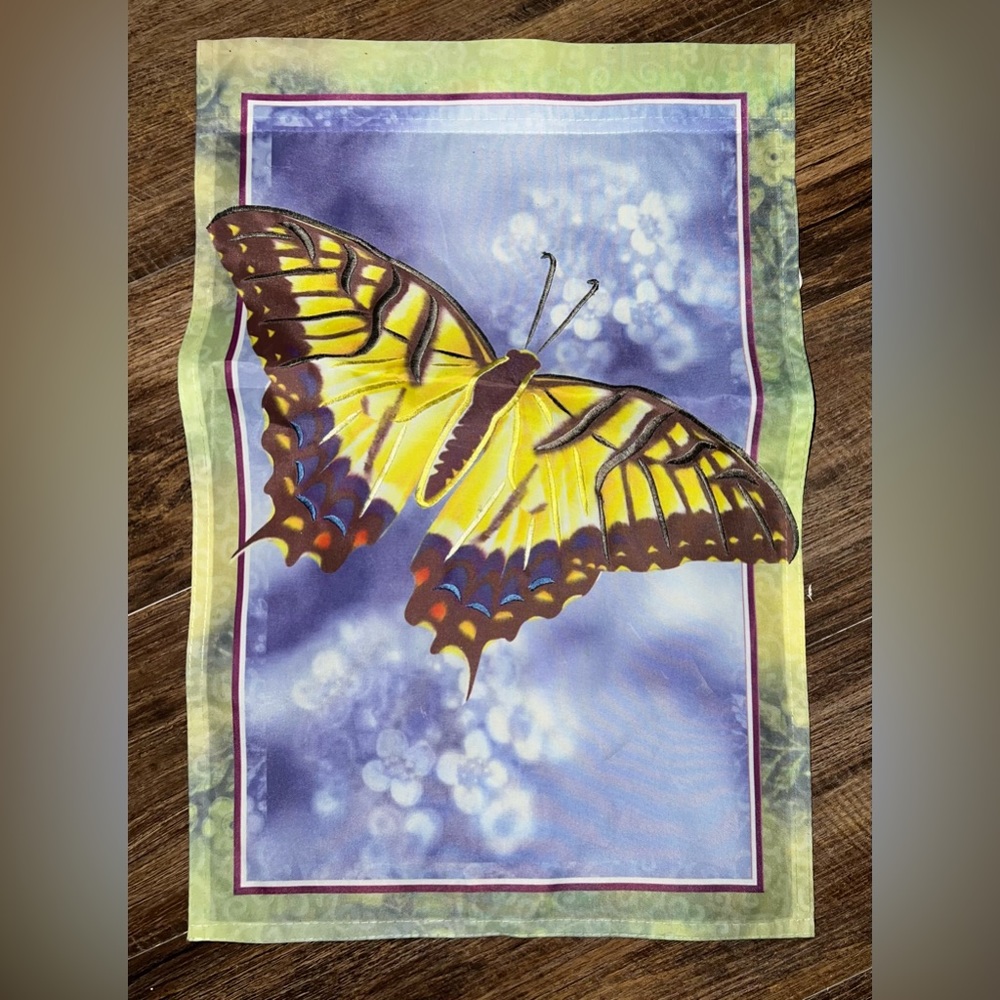 Butter fly yard flag